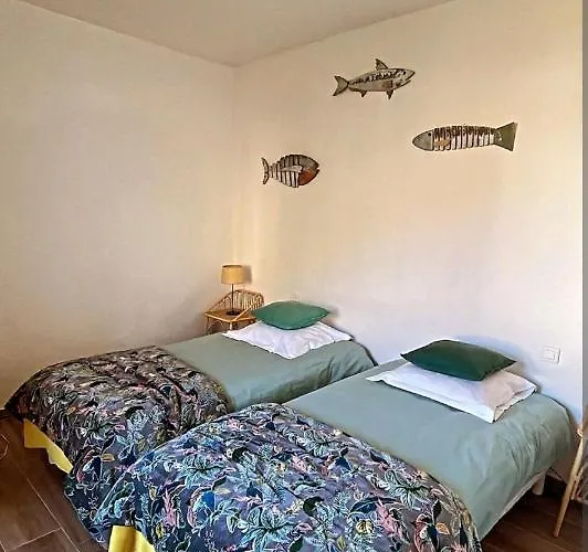 Appartement Vue Mer En Plein Centre De Cargese